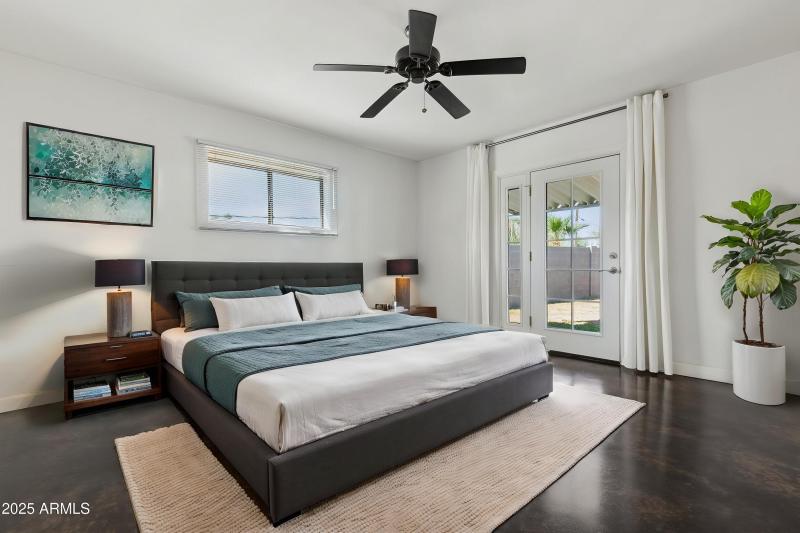 19-web-or-mls-2740-n-21st-dr - Bedroom -