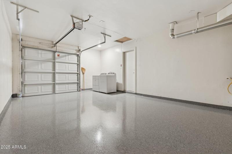 29-web-or-mls-2740-n-21st-dr