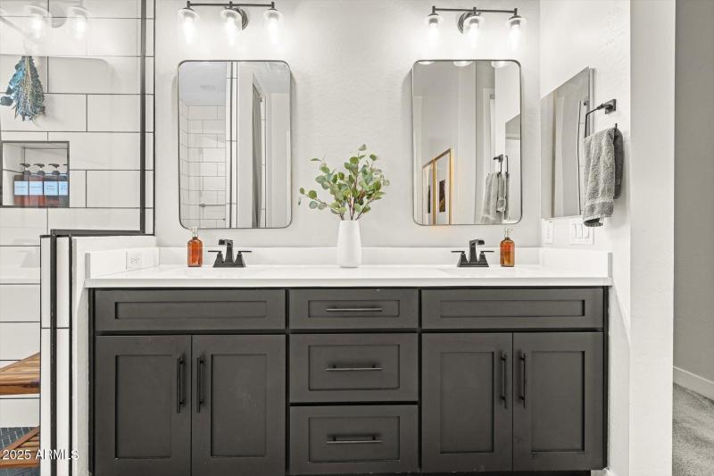 26-026-primary-bathroom