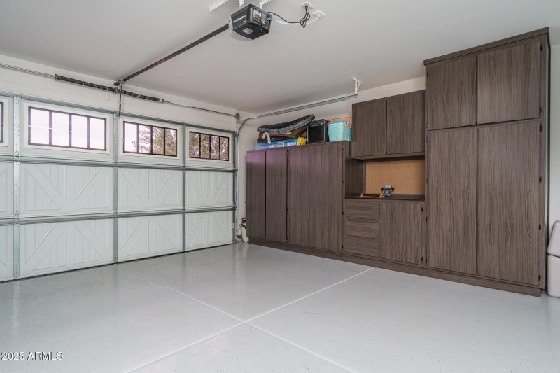 28) GARAGE STORAGE