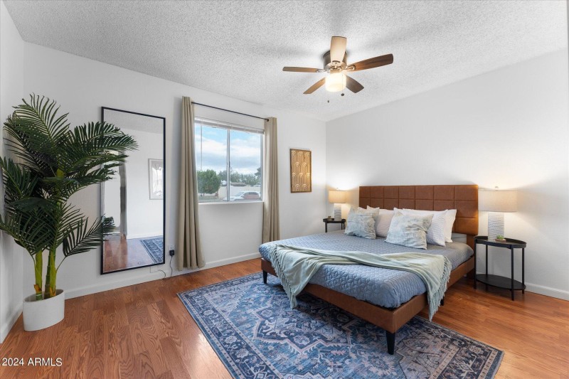 26-026-guest-bedroom