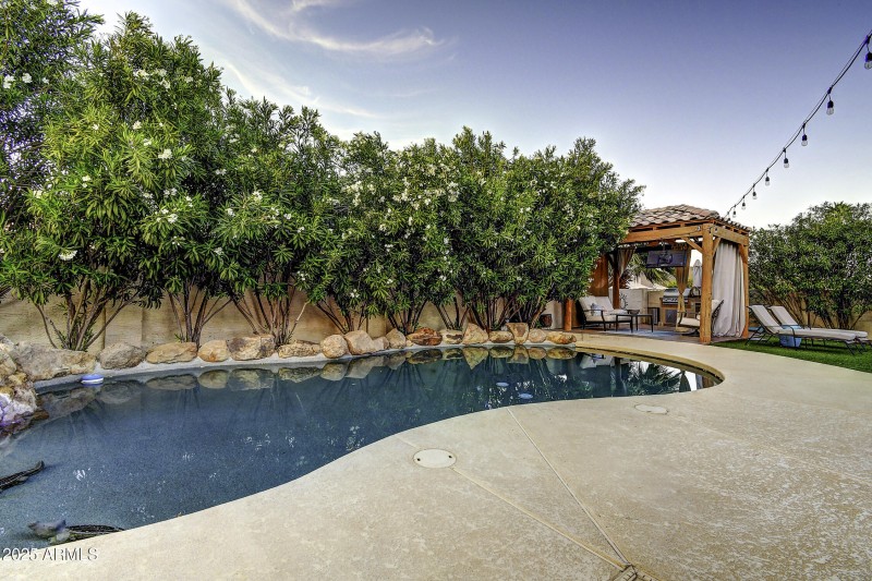 15038 E Marathon Dr (7)