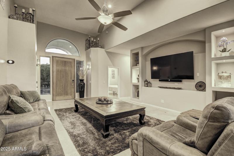 15038 E Marathon Dr (23)