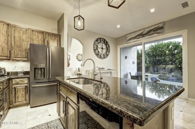 15038 E Marathon Dr (32)