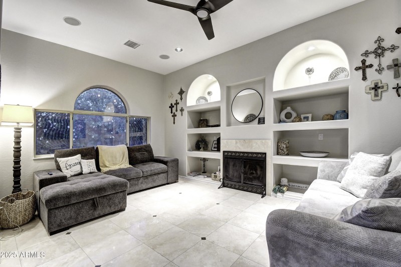 15038 E Marathon Dr (33)