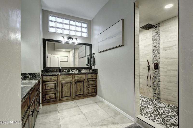 15038 E Marathon Dr (37)