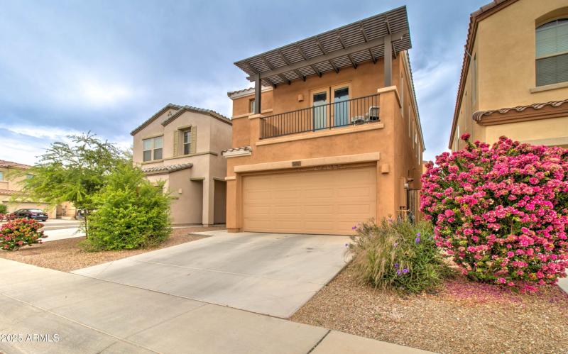 1654 W Redwood Ln -2