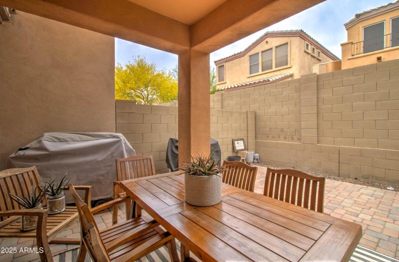 1654 W Redwood Ln -6