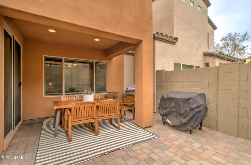 1654 W Redwood Ln -7