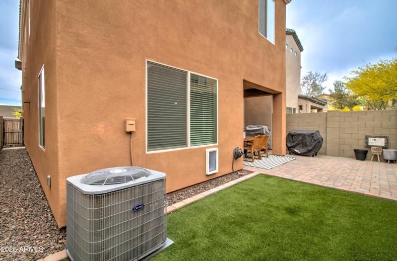 1654 W Redwood Ln -10