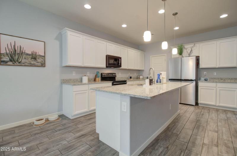 1654 W Redwood Ln -19