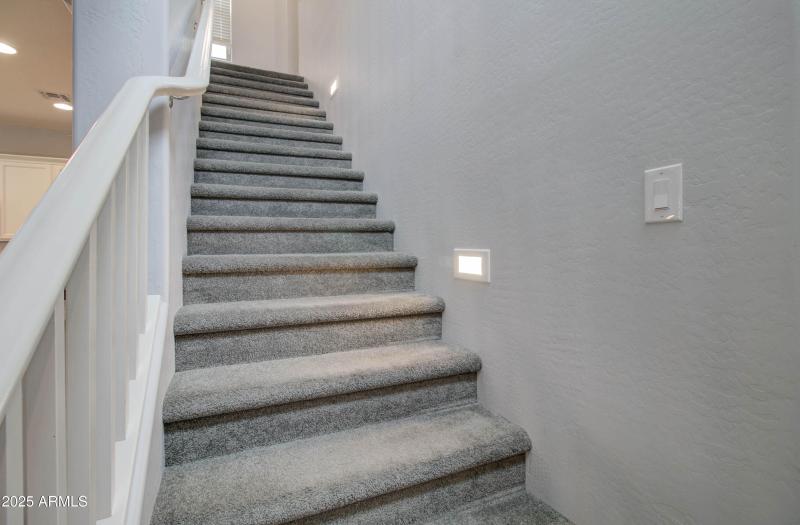 1654 W Redwood Ln -36