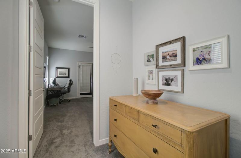 1654 W Redwood Ln -38