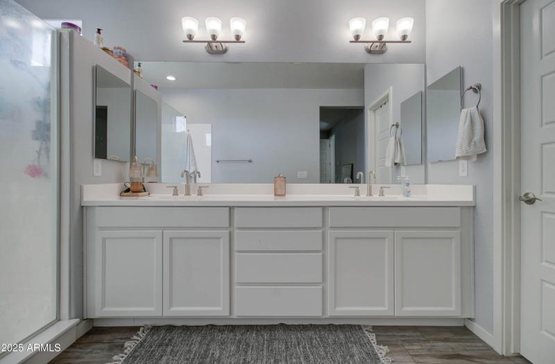 1654 W Redwood Ln -46