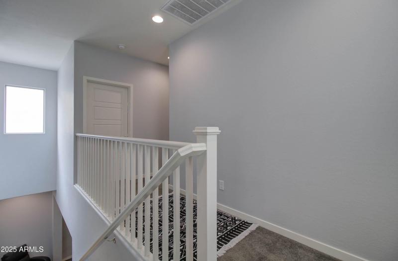 1654 W Redwood Ln -49