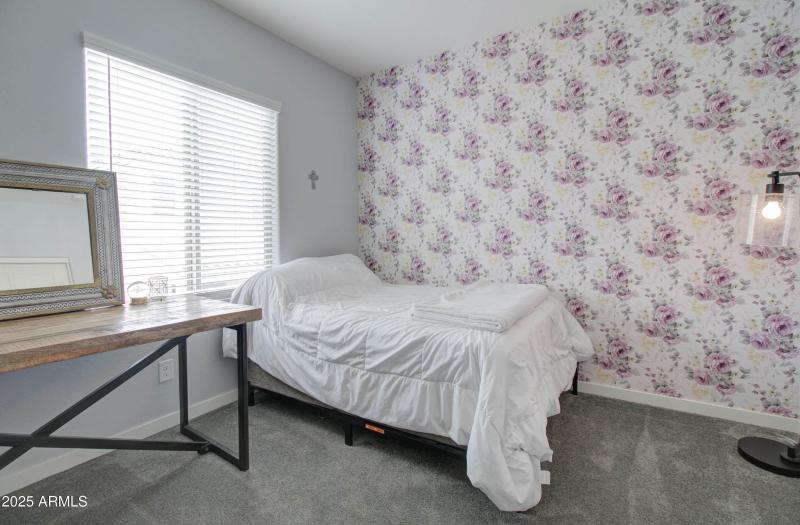 1654 W Redwood Ln -58