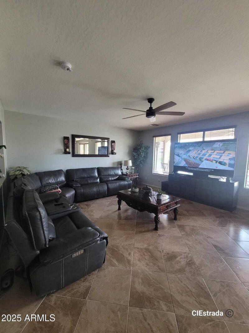 89417bfc-c0e8-4419-ad88-8382ceebc2ee