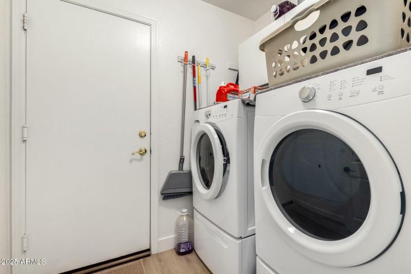 25- 1033 E MOUNTAIN VISTA DR, Phoenix