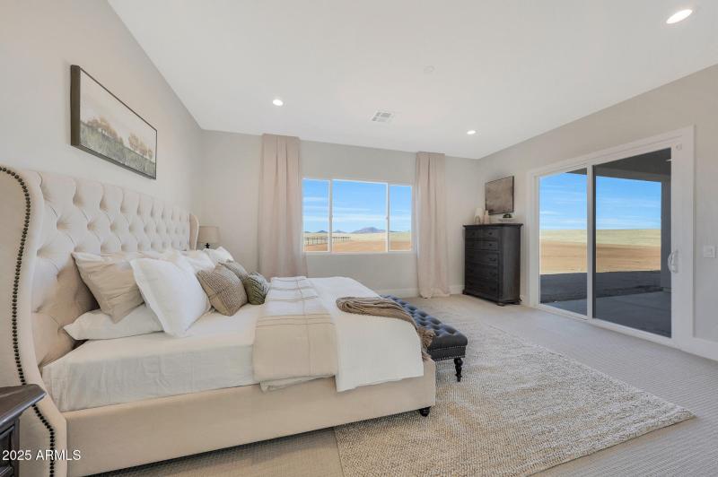 20 Owner's Bedroom B4-1