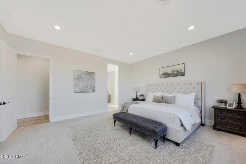 21 Owner's Bedroom B4-3