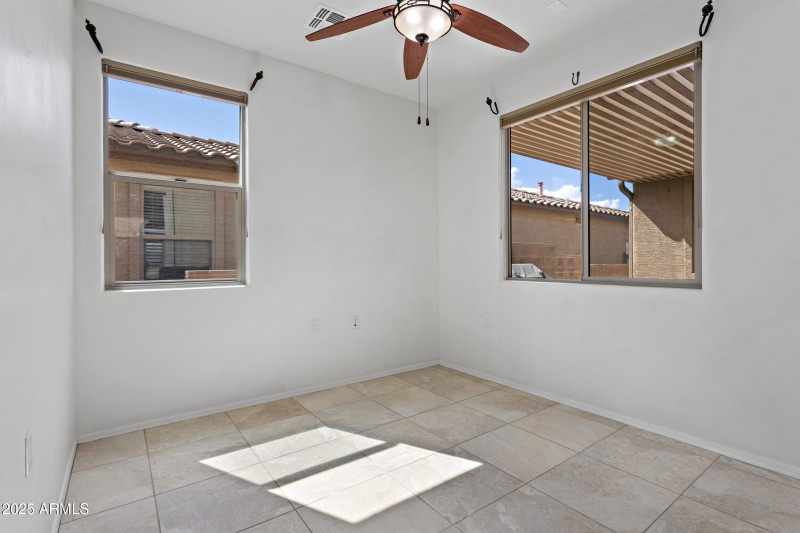 14_14029 e stanhope blvd-11