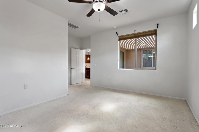 22_14029 e stanhope blvd-19