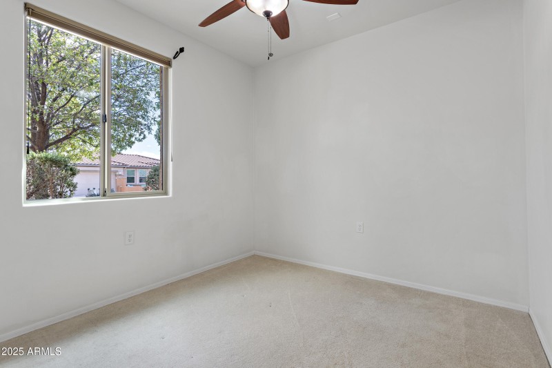 23_14029 e stanhope blvd-20