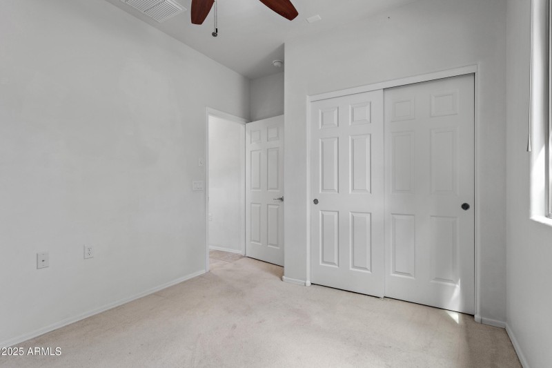 24_14029 e stanhope blvd-21