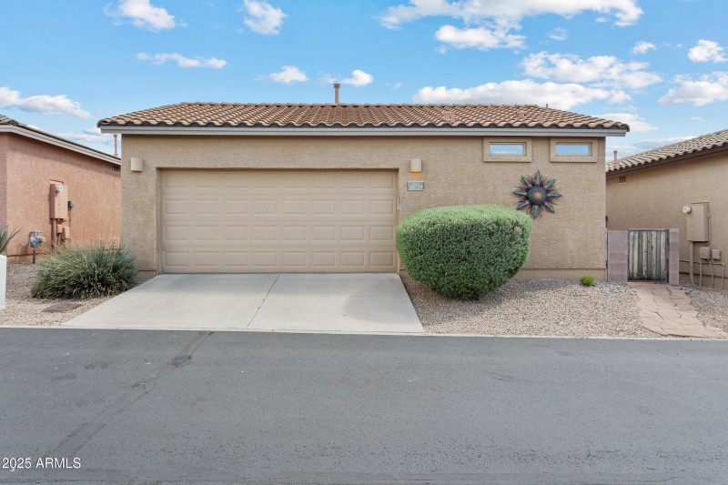 26_14029 e stanhope blvd-8