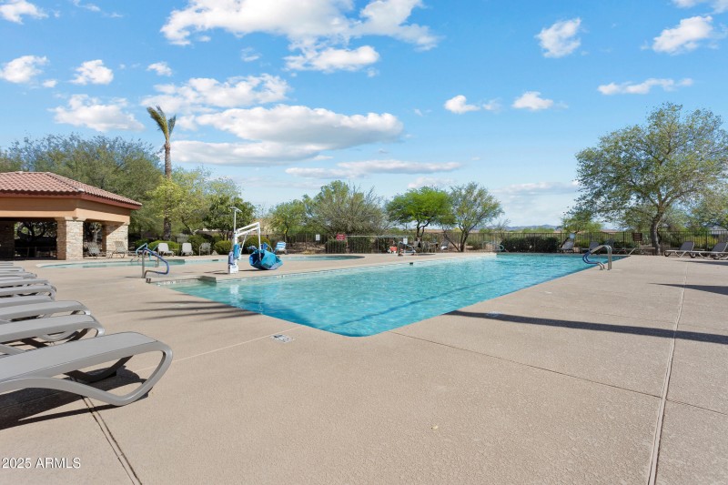 30_14029 e stanhope blvd-30