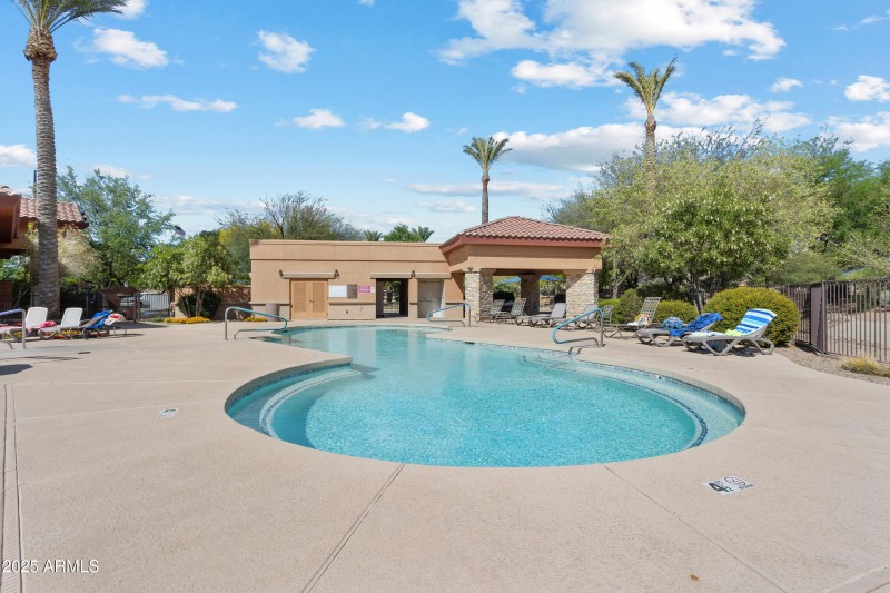 31_14029 e stanhope blvd-31