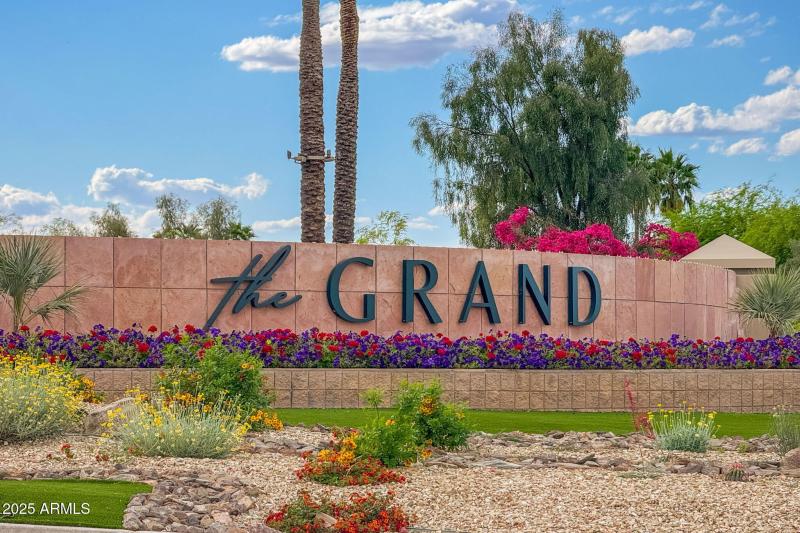 20828 N Shadow Mountain Dr - 30