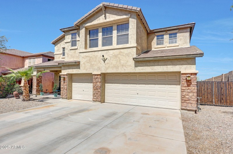 RV GATE/3 CAR GARAGE