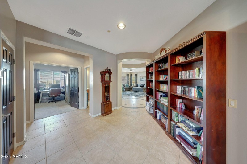 GRAND ENTRYWAY