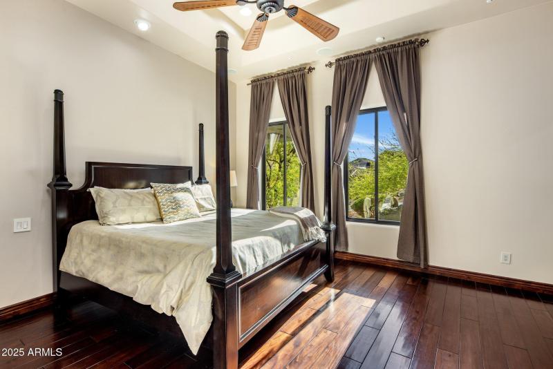 5-web-or-mls-D46A7338 copy