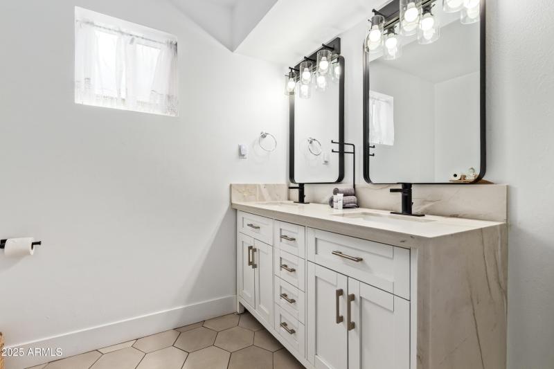 67fdfe_21 - Country Club (1)