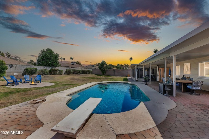 17648 N 35th Way VT 5