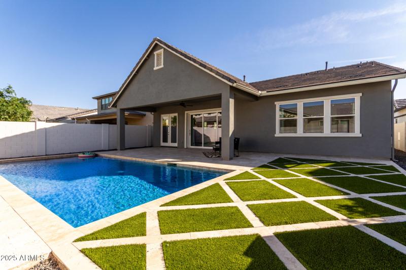 Beautiful Heated Pool