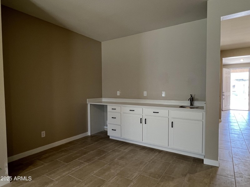 ELC Lot 64 - Wet Bar