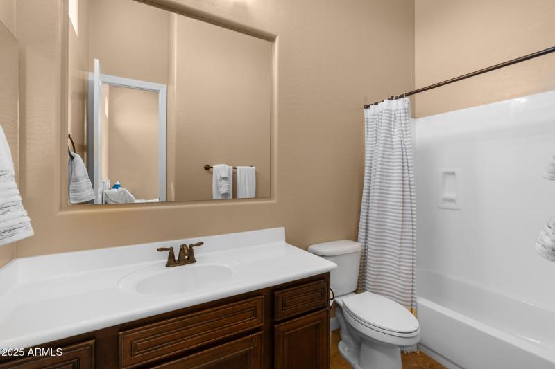 38-web-or-mls-2304-n-steele-cir