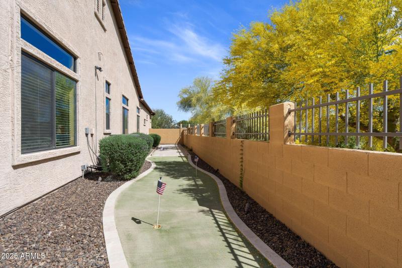 70-web-or-mls-2304-n-steele-cir