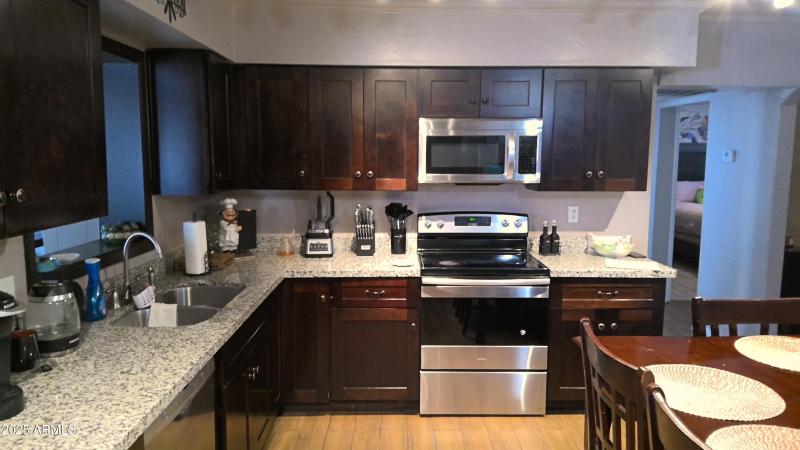 Main house kitchen 4