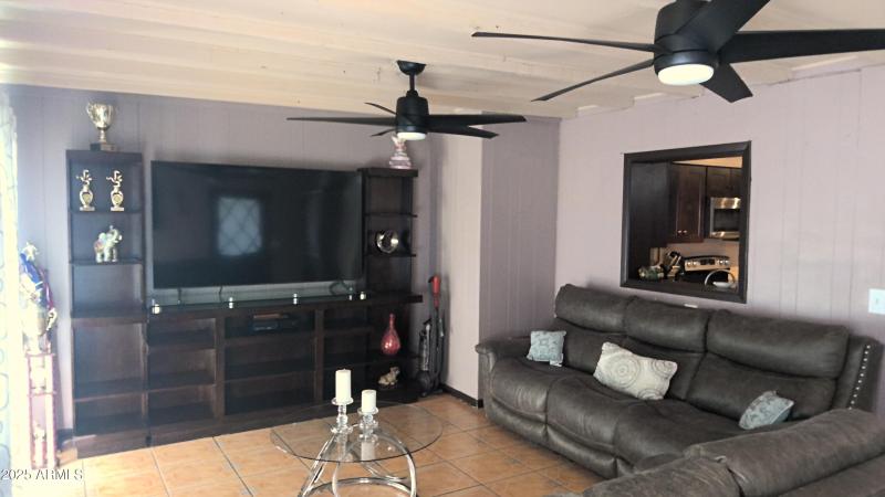 Main house living room2