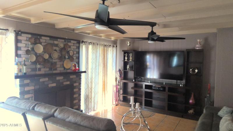 Main house living room3