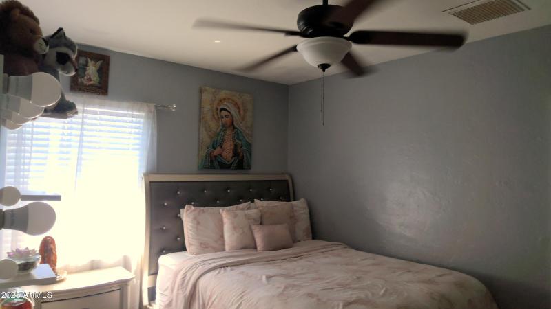 Main house bedroom 3