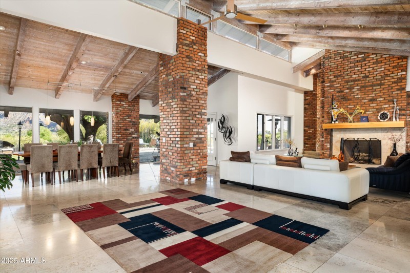 057-6830 N 46th Pl (57 of 102)