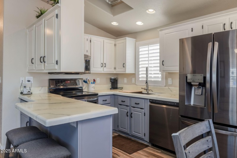 12-web-or-mls-8700 E University Dr 5109,