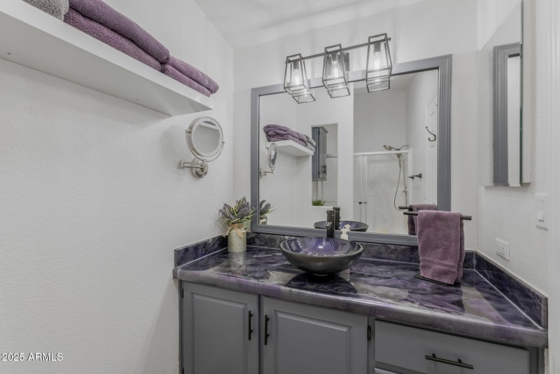 22-web-or-mls-8700 E University Dr 5109,