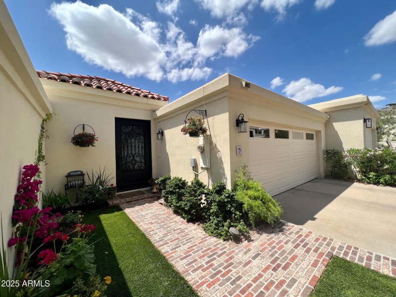 Inviting Front Entry