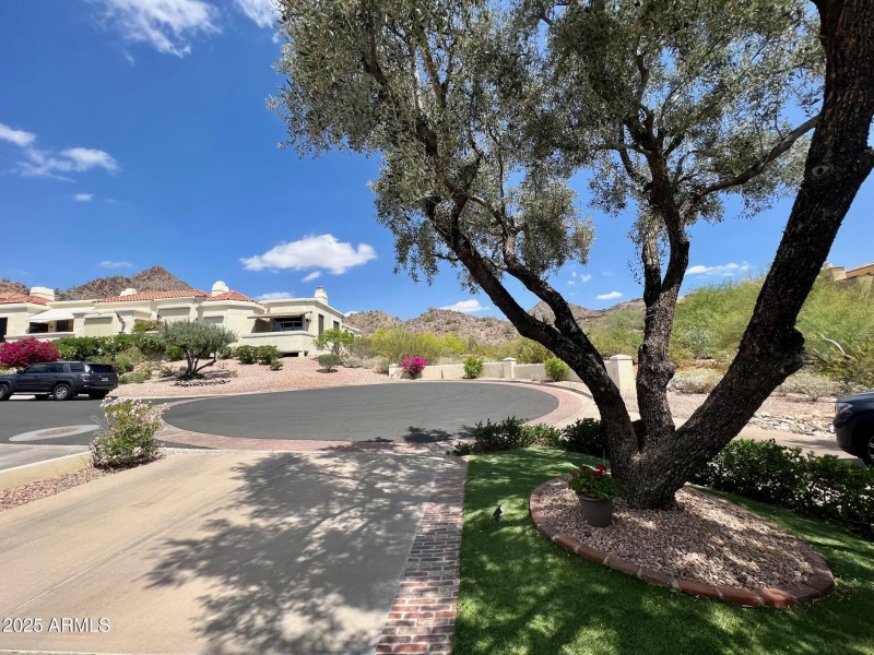 Gorgeous Culdesac Lot